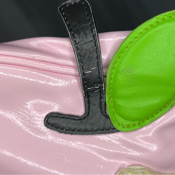 Loungefly Hello Kitty Crossbody (2011) - Picture 2 of 8